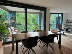 Luxury 2 Bedrooms, Stunning View, 10 Min to Center